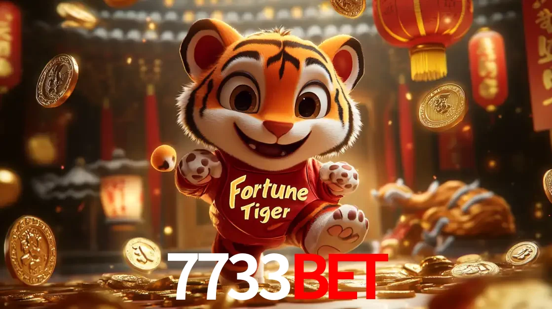 O alegre personagem do Fortune Tiger correndo sobre um caminho de moedas de ouro, simbolizando os grandes prêmios e a diversão do popular jogo de slot do 7733bet.