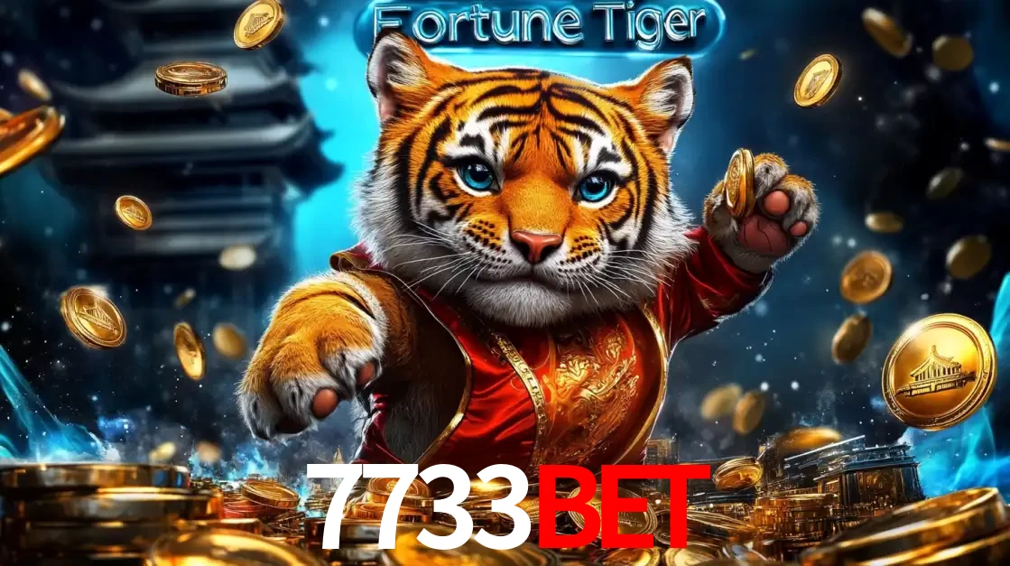 Imagem promocional do jogo de slot Fortune Tiger, com um tigre majestoso em traje tradicional cercado por uma fortuna em moedas de ouro, disponível agora no cassino 7733bet.
